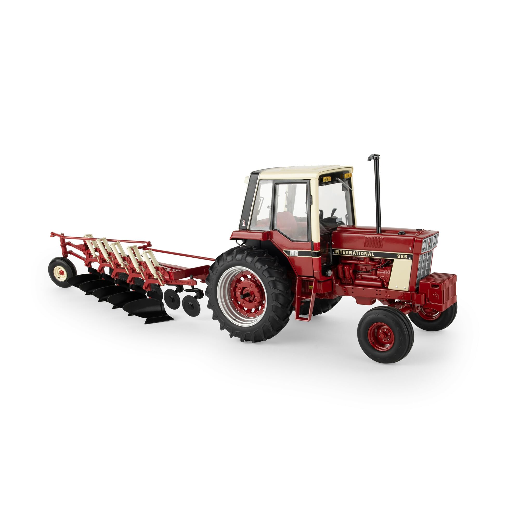 Amazon.com: ERTL 1/16 International Harvester 986 with Cab & 720